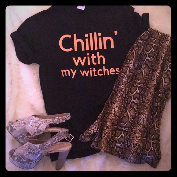 Tops - chillin’ with my witches neon orange & black